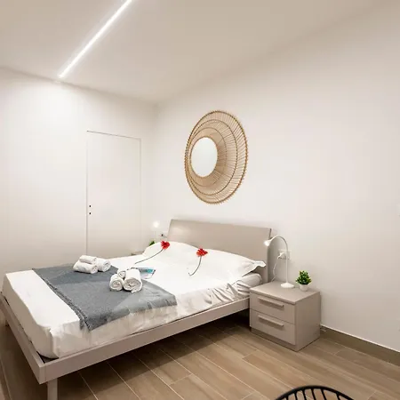 Charming Flat In - Happy Apartment