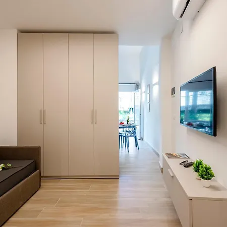 Charming Flat In - Happy Cogoleto
