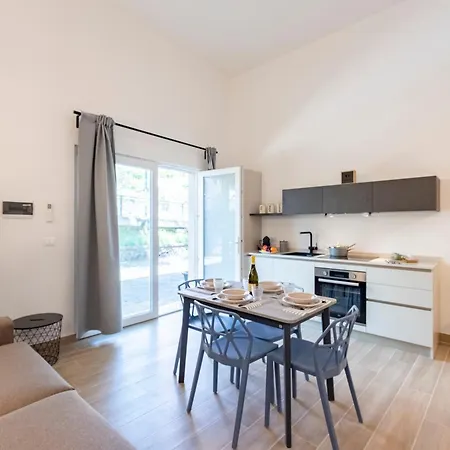 Charming Flat In - Happy * Cogoleto