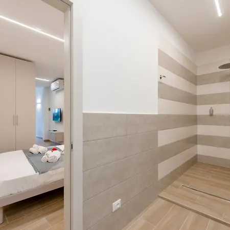 Lejlighed Charming Flat In - Happy