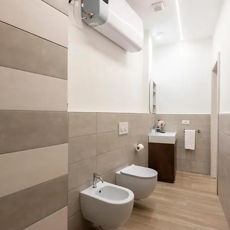 Charming Flat In - Happy Apartment *