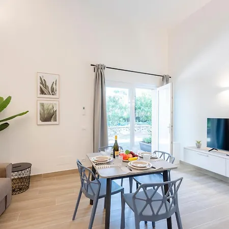 Charming Flat In - Happy Cogoleto