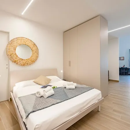 Charming Flat In - Happy