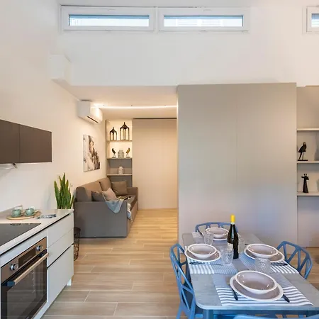 Apartment Charming Flat In - Happy Cogoleto