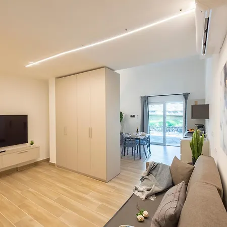 Charming Flat In - Happy Apartment Cogoleto